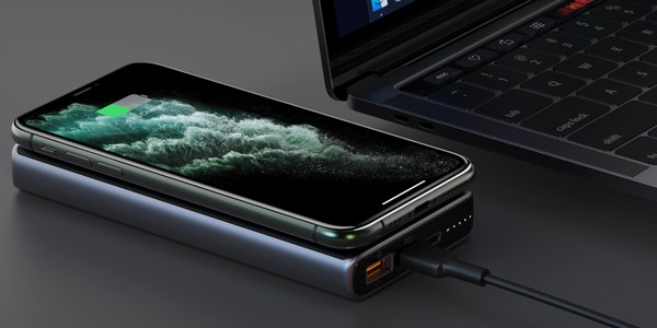 USB-C PD wireless charging power bank for S10+