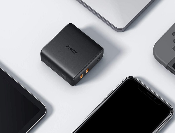 fast USB-C adapter for iPhone 11 Pro Max
