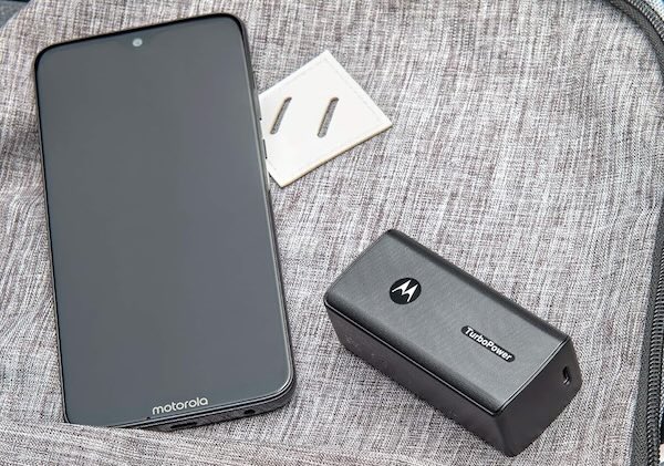 Motorola Turbopack compact USB-C PD power bank